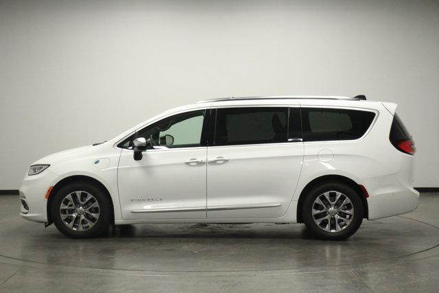 used 2023 Chrysler Pacifica Hybrid car, priced at $39,962