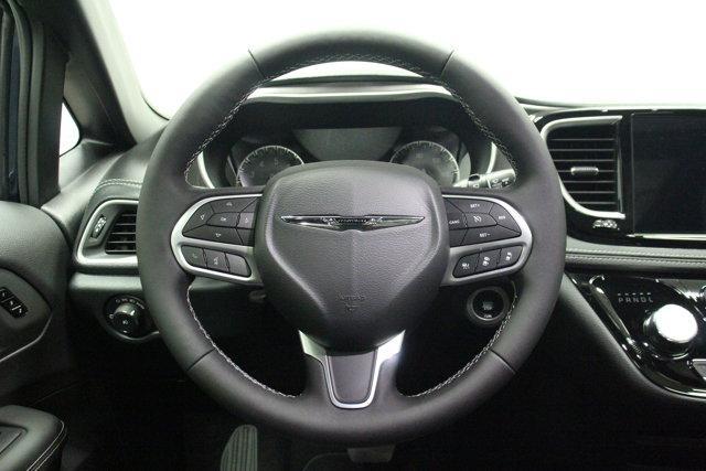 new 2025 Chrysler Pacifica car, priced at $48,115