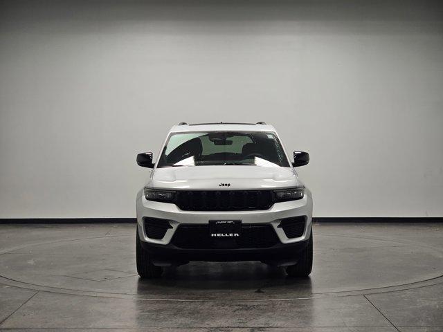new 2025 Jeep Grand Cherokee car, priced at $46,730