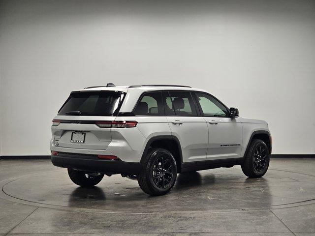 new 2025 Jeep Grand Cherokee car, priced at $46,730