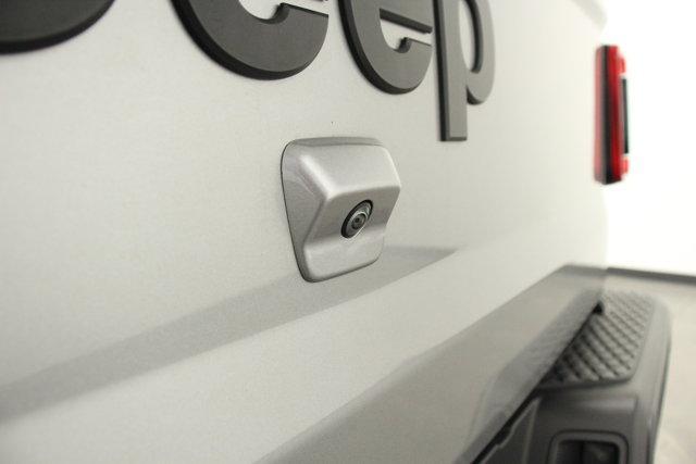 used 2021 Jeep Gladiator car, priced at $25,962