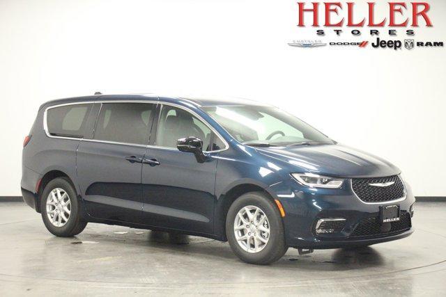new 2025 Chrysler Pacifica car, priced at $44,940