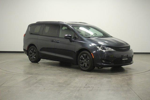 used 2020 Chrysler Pacifica Hybrid car, priced at $27,962