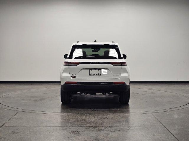 new 2025 Jeep Grand Cherokee car, priced at $52,140