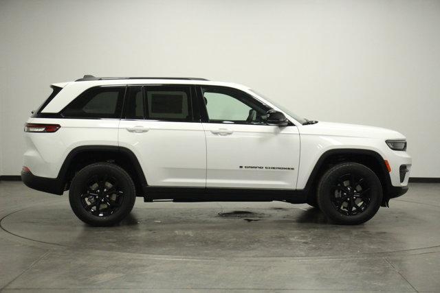 new 2025 Jeep Grand Cherokee car, priced at $45,935