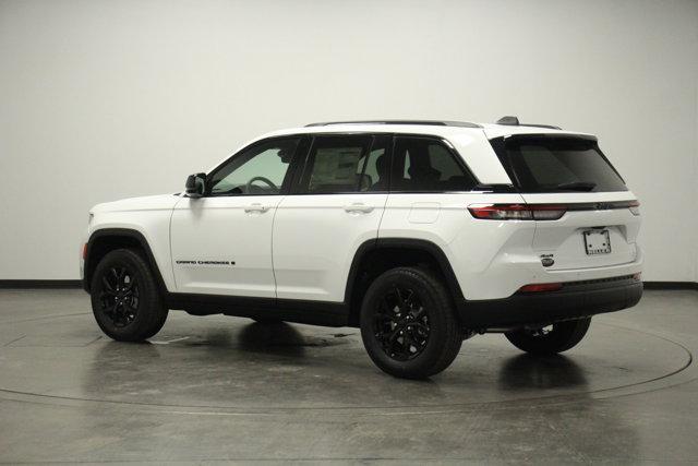 new 2025 Jeep Grand Cherokee car, priced at $45,935