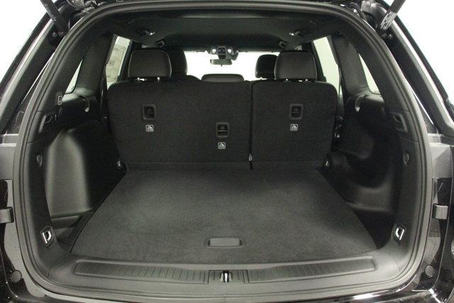 new 2025 Jeep Grand Cherokee car, priced at $51,215