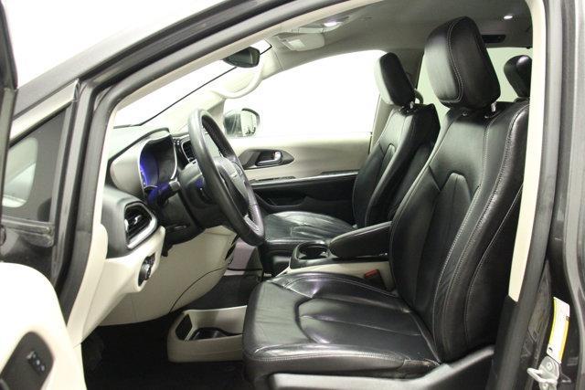 used 2022 Chrysler Pacifica car, priced at $19,962