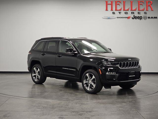 new 2025 Jeep Grand Cherokee car, priced at $50,120