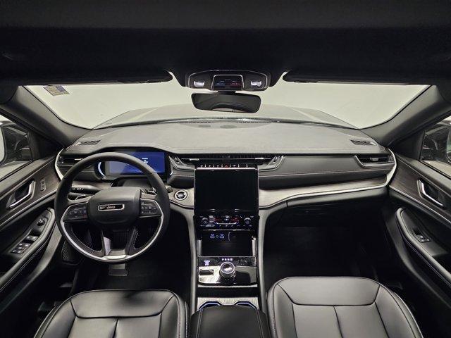 new 2025 Jeep Grand Cherokee car, priced at $50,120