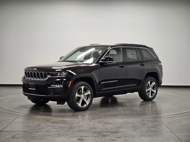 new 2025 Jeep Grand Cherokee car, priced at $50,120