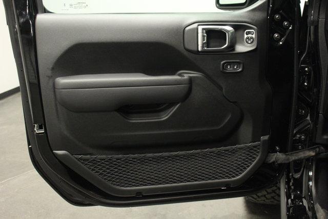 new 2025 Jeep Wrangler car, priced at $55,075