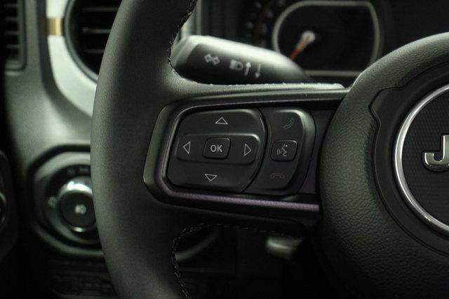 new 2025 Jeep Wrangler car, priced at $55,075