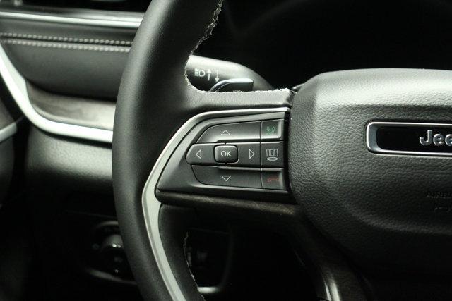 new 2025 Jeep Grand Cherokee car, priced at $51,115