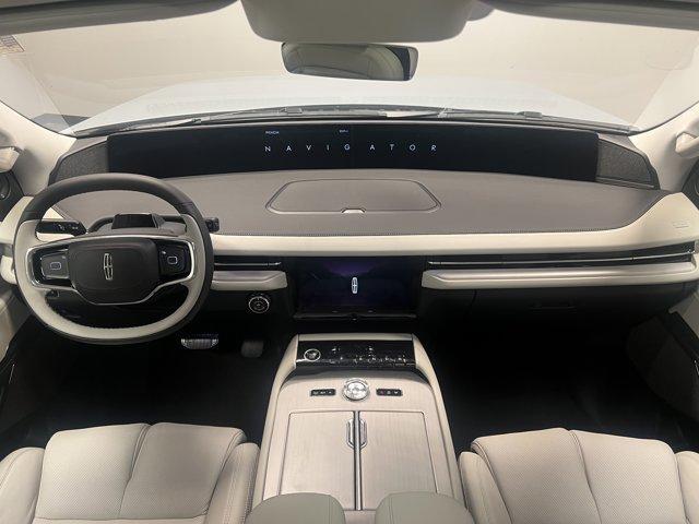 new 2025 Lincoln Navigator car, priced at $102,940
