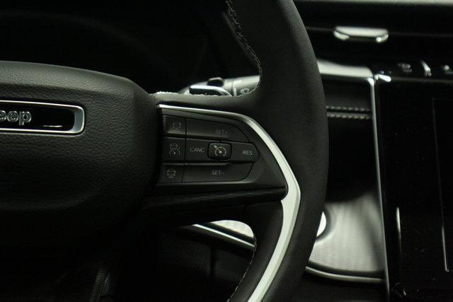 new 2025 Jeep Grand Cherokee car, priced at $46,730