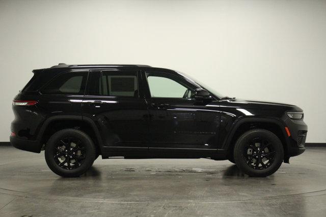 new 2025 Jeep Grand Cherokee car, priced at $46,730
