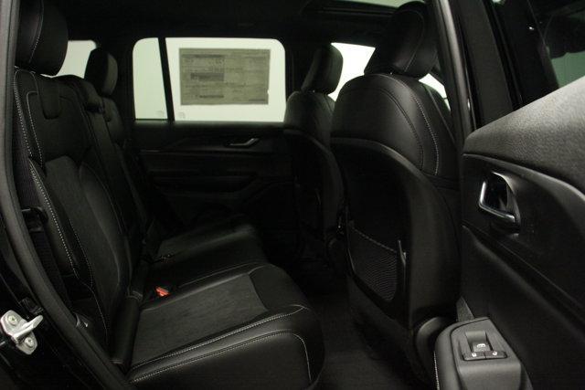 new 2025 Jeep Grand Cherokee car, priced at $46,730