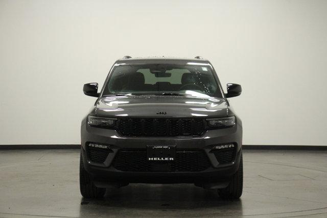 new 2025 Jeep Grand Cherokee car, priced at $50,220