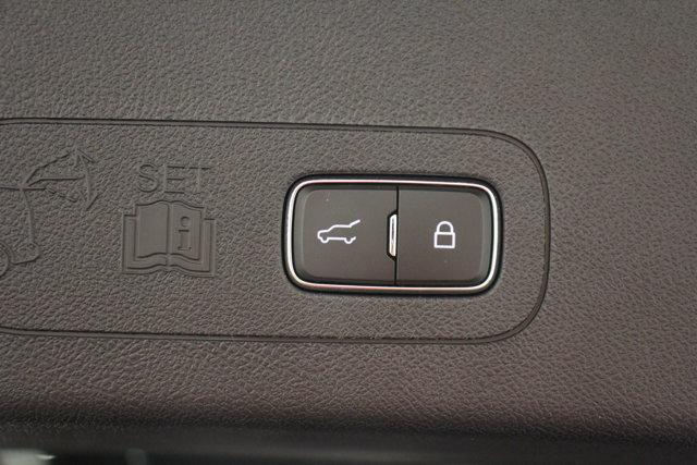 used 2025 Lincoln Aviator car, priced at $76,962