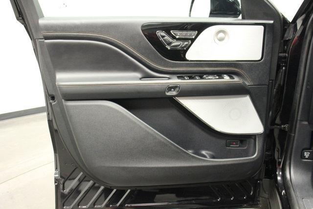 used 2025 Lincoln Aviator car, priced at $76,962