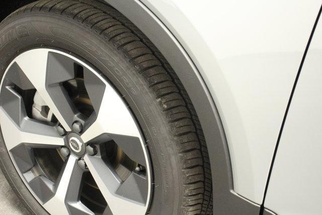 used 2025 Volvo XC40 car, priced at $41,962