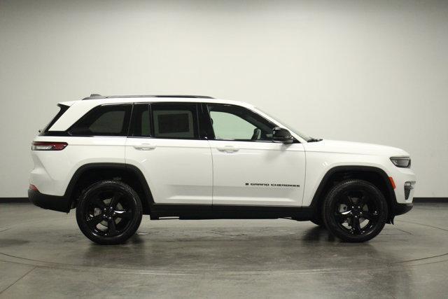 new 2025 Jeep Grand Cherokee car, priced at $52,140