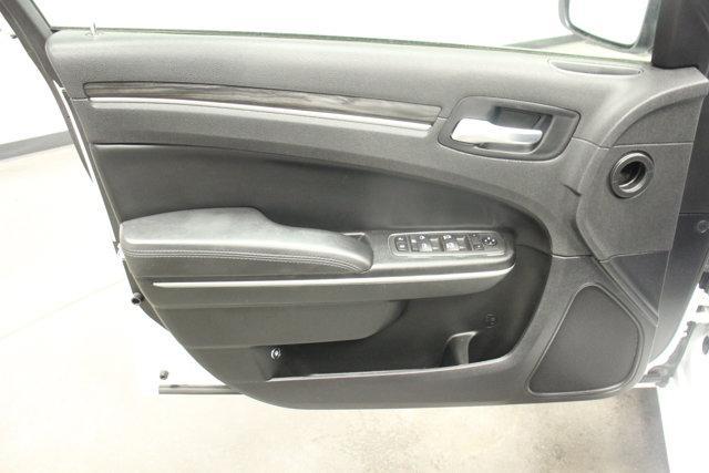 used 2022 Chrysler 300 car, priced at $25,962