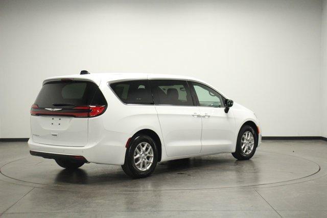 new 2025 Chrysler Pacifica car, priced at $44,145