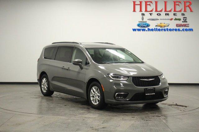 used 2022 Chrysler Pacifica car, priced at $21,962