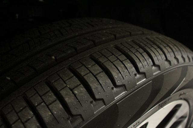 used 2024 Lincoln Navigator car, priced at $80,962