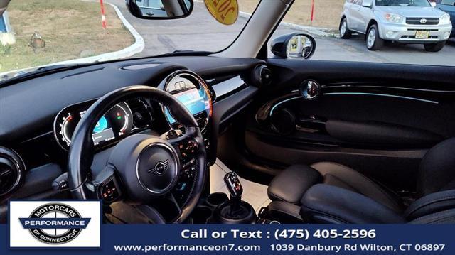 used 2022 MINI Hardtop car, priced at $26,995