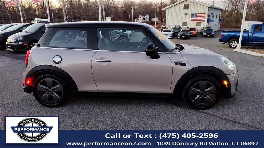 used 2022 MINI Hardtop car, priced at $25,980