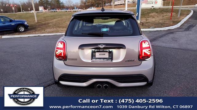 used 2022 MINI Hardtop car, priced at $26,995