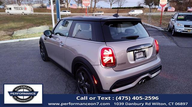 used 2022 MINI Hardtop car, priced at $26,995