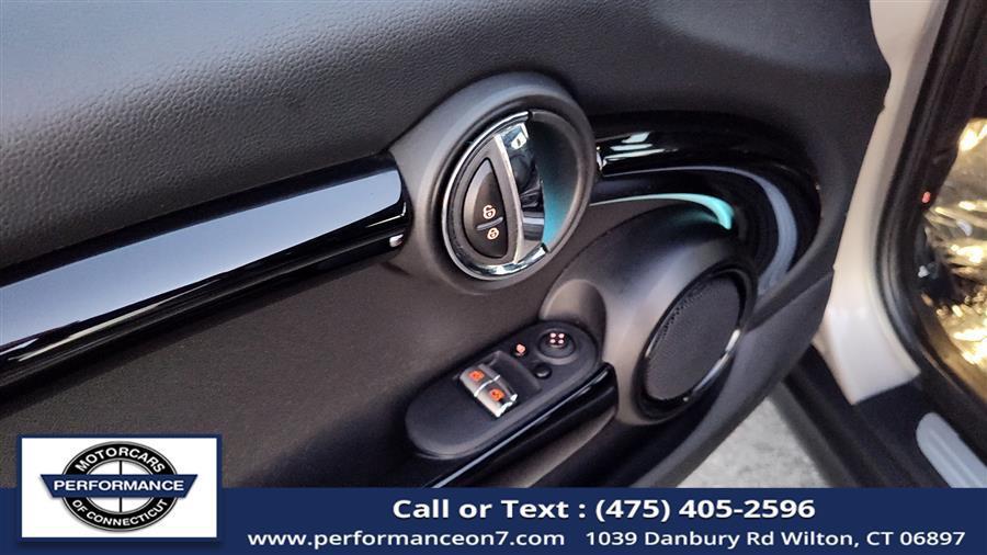 used 2022 MINI Hardtop car, priced at $25,980