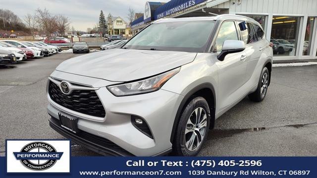 used 2020 Toyota Highlander car, priced at $29,995