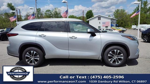 used 2020 Toyota Highlander car, priced at $29,995