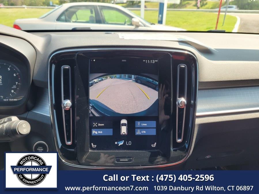 used 2020 Volvo XC40 car, priced at $28,980