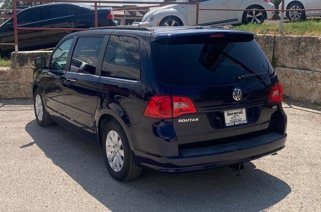 used 2012 Volkswagen Routan car, priced at $8,995