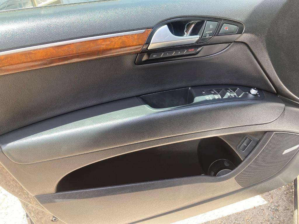used 2013 Audi Q7 car, priced at $11,995