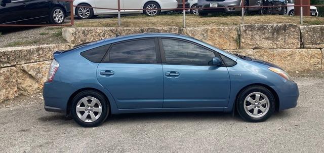 used 2007 Toyota Prius car, priced at $10,995