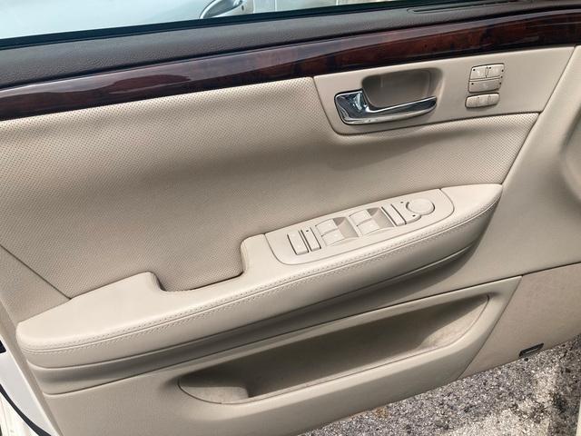used 2010 Cadillac DTS car, priced at $10,495