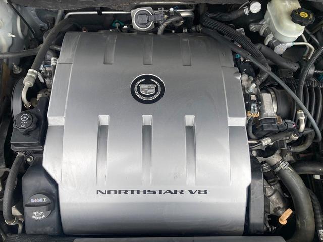 used 2010 Cadillac DTS car, priced at $10,495