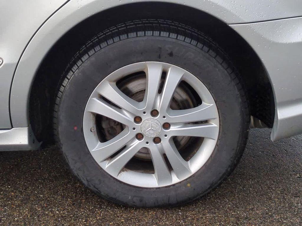 used 2008 Mercedes-Benz R-Class car, priced at $5,000