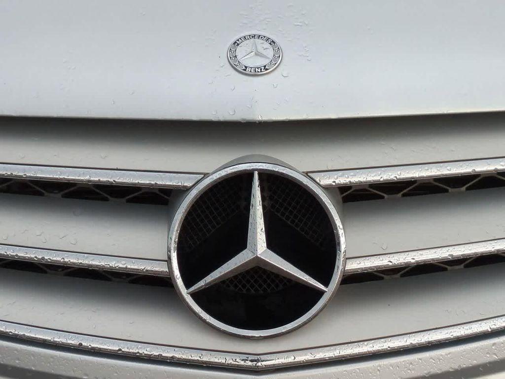 used 2008 Mercedes-Benz R-Class car, priced at $5,000