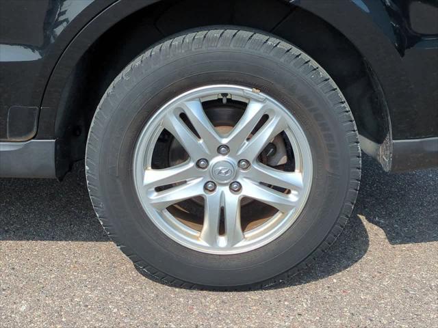 used 2012 Hyundai Santa Fe car, priced at $7,998