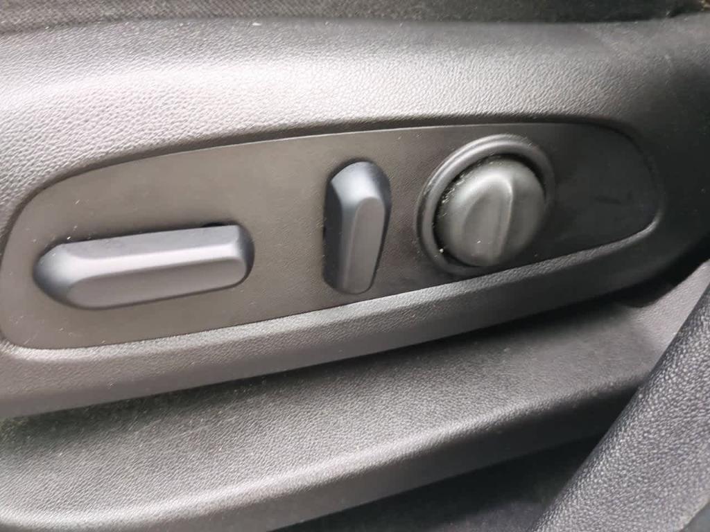 used 2018 Chevrolet Equinox car, priced at $11,297