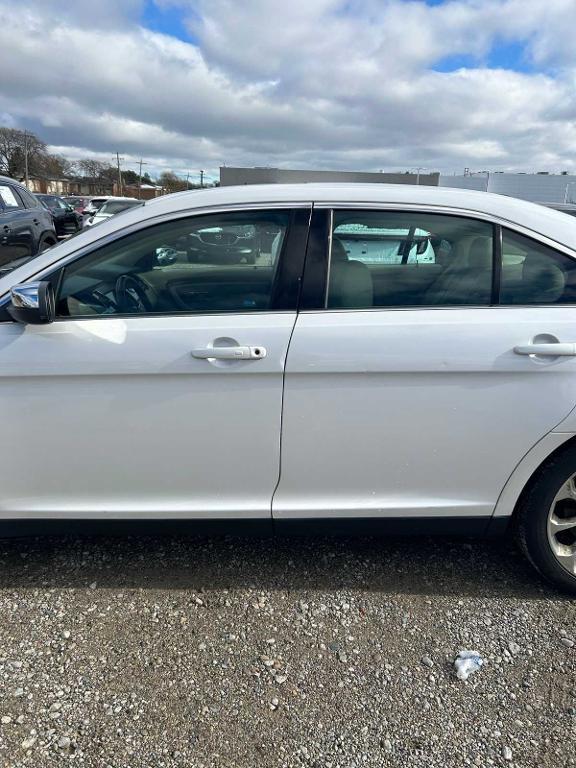 used 2013 Ford Taurus car, priced at $4,000