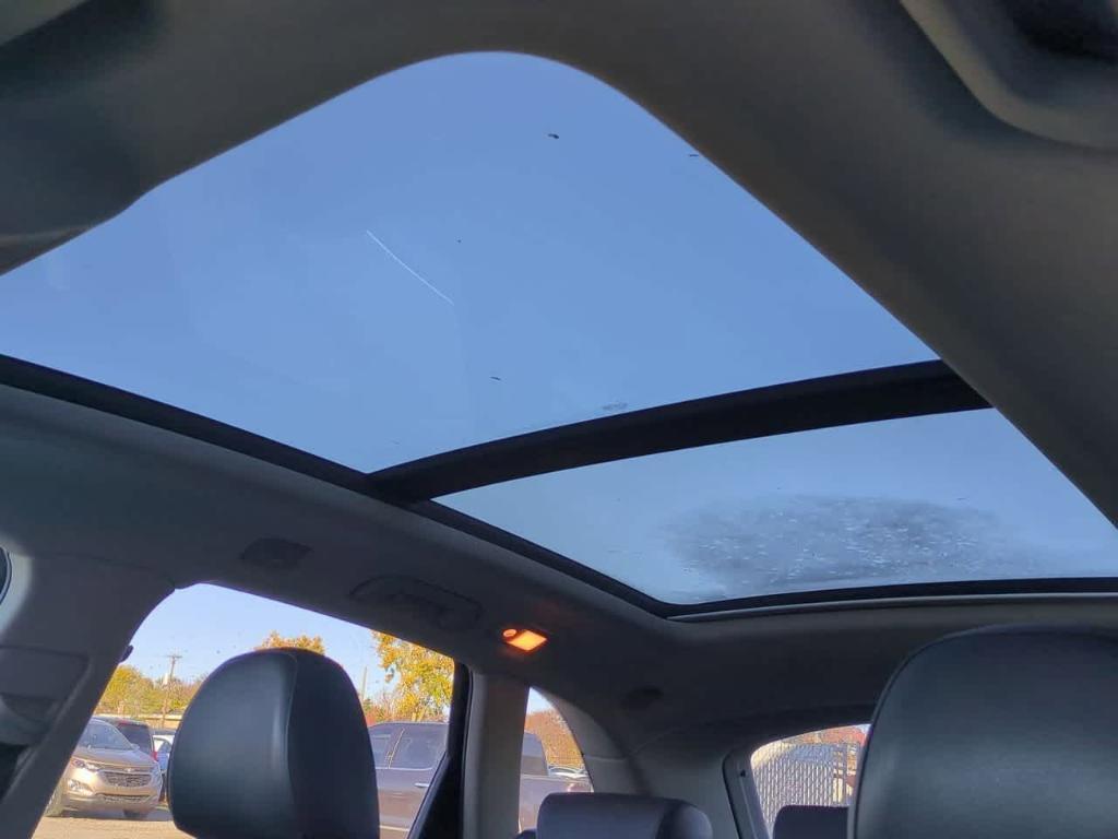 used 2009 Audi Q5 car, priced at $5,000